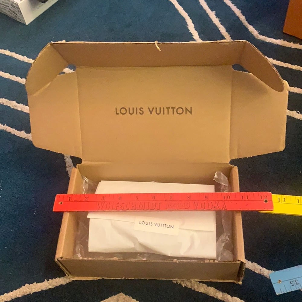 Louis Vuitton shipping box